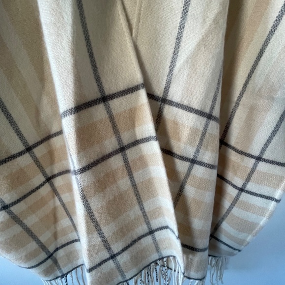 Ivory Loft Plaid Shawl Wrap - Picture 10 of 11